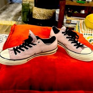 Convers women’s size 11 light lavender never worn